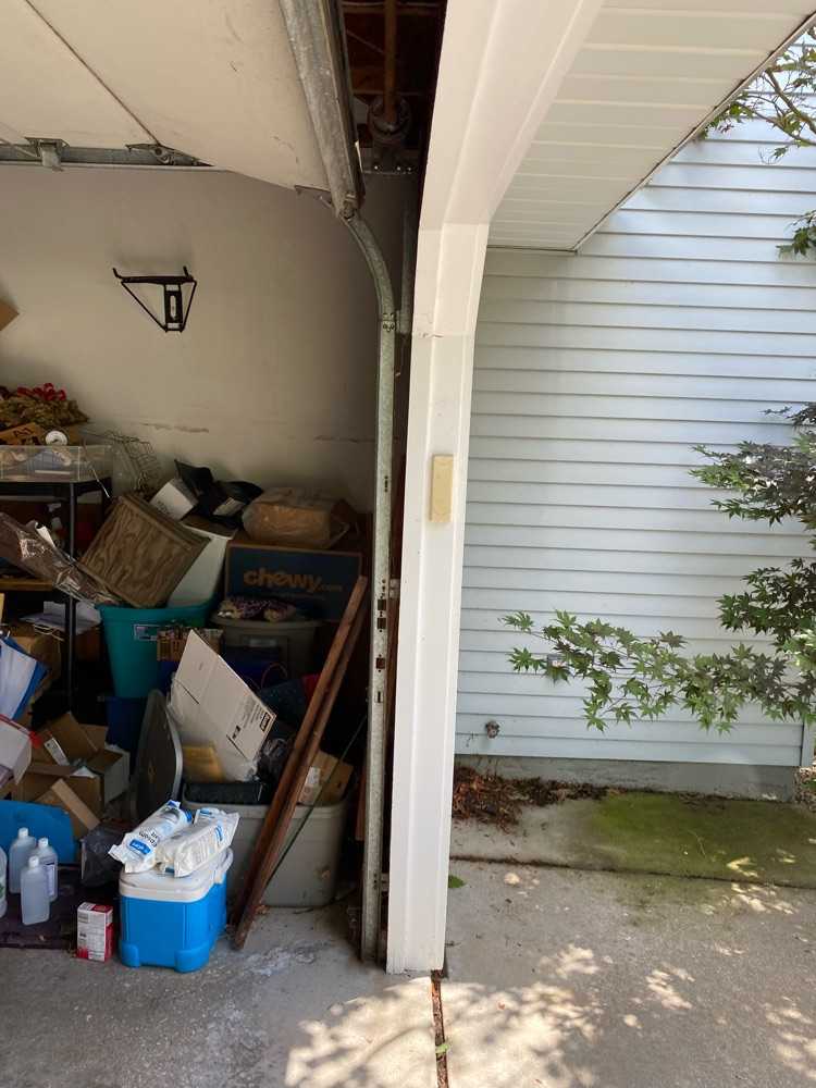 Garage Door Repair Garage Door Service Garage Door Maintenan Garage Door Maintenance Davenport, IA